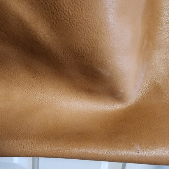 Jessica Simpson, faux leather Women Ten Tote, Color: Tan with fringe on sides.!! - Picture 8 of 10